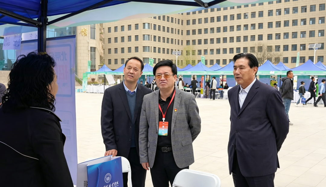 70余家单位、2300余个岗位！这场招聘会在bat365在线中国登录入口火热举行